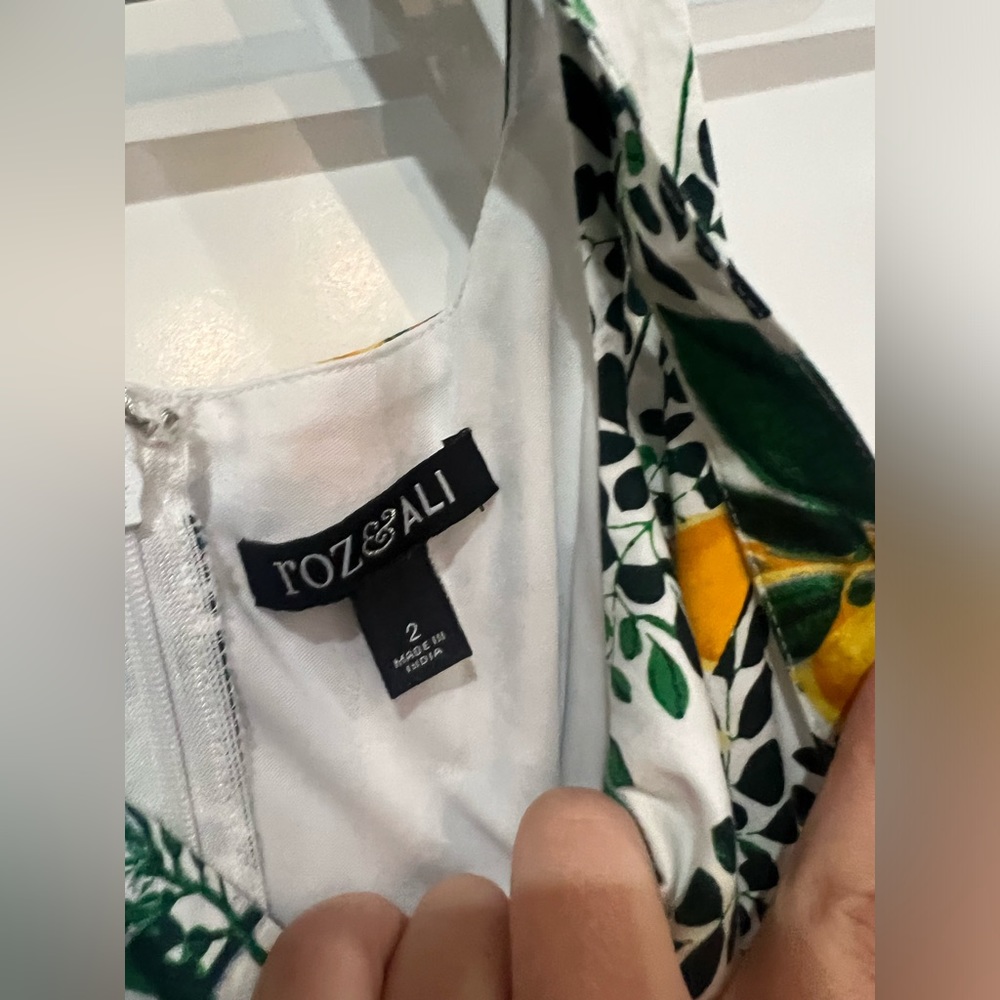 Roz & Ali Dress Barn Lemon and Green Fit & Flare Dress - Picture 4 of 5